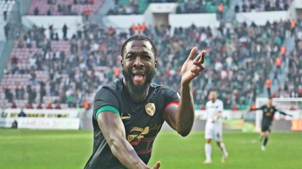 Amed Sportif Faaliyetler'de ayrılık!