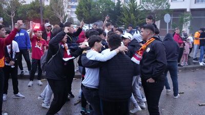 G.Saray'a Gaziantep'te coşkulu karşılama!