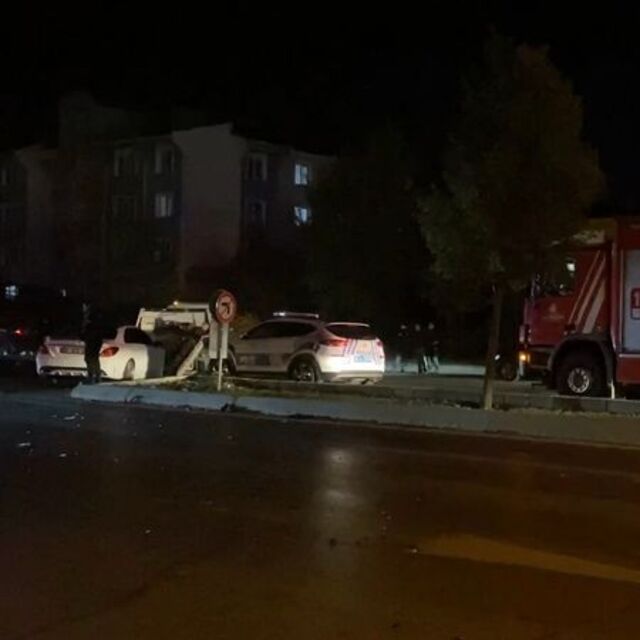 Başakşehir’de cip ile otomobil çarpıştı: 5 yaralı