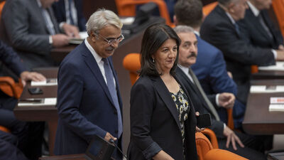 DEM Parti sahaya iniyor