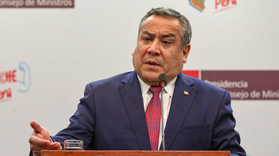 Peru Başbakanı Adrianzen istifa etti