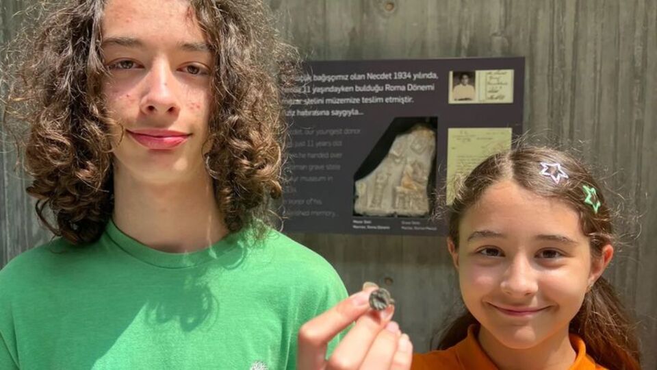 Evlerinin yakınlarında bulup müzeye teslim ettiler