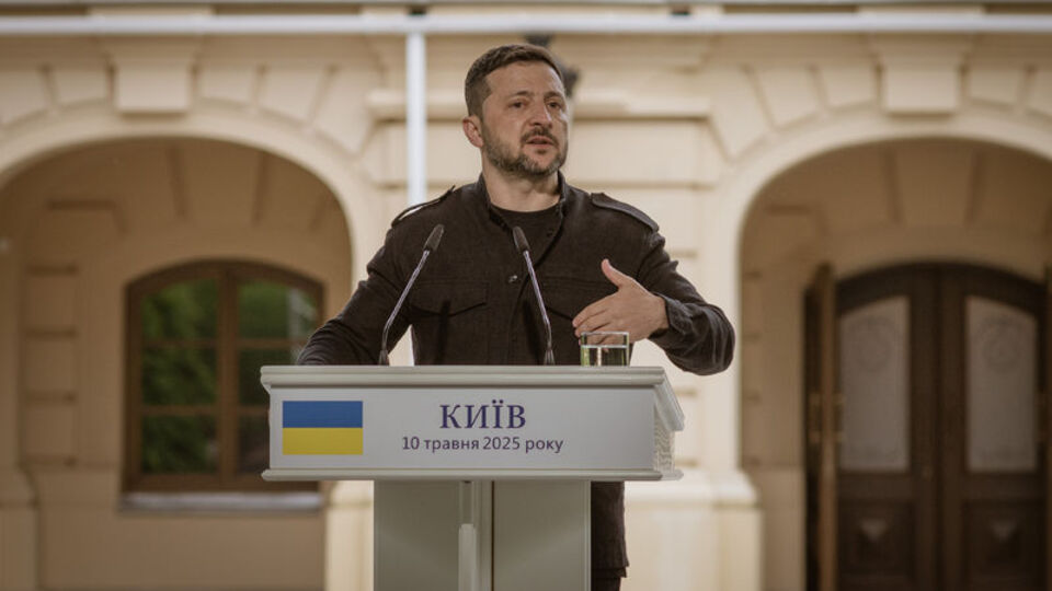 Zelenskiy: Rusya'yı kimin temsil edeceğini görmeyi bekliyorum