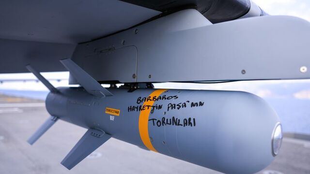 Bayraktar TB3 SİHA'dan tam isabet