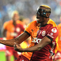 Osimhen tarihe geçti: Jardel'i solladı!