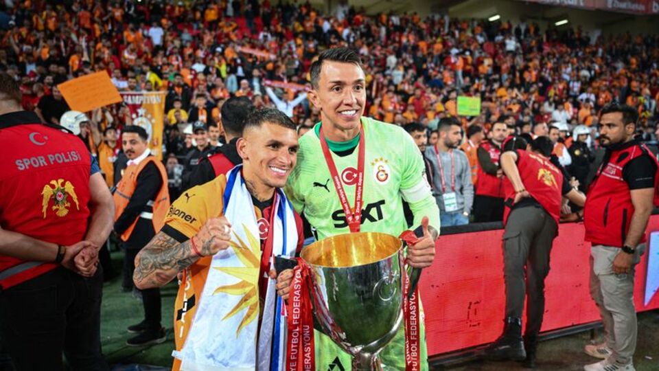 "Belki de kulüp tarihine geçeceğiz"