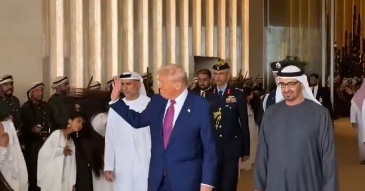 ABD Başkanı Trump'a BAE'de düzenlenen karşılama töreni dikkati çekti ...