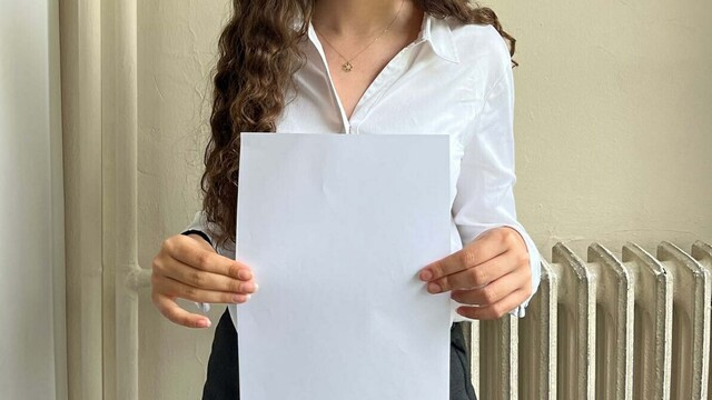 A4 kağıdıyla zayıflık yarışı tehlikesi