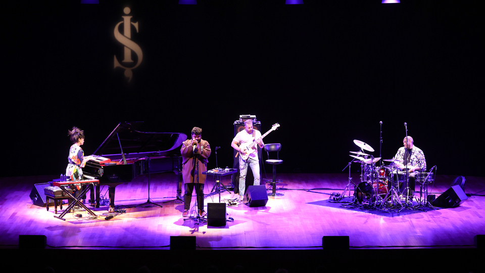 Caz müziğin yıldızı Hiromi İş Sanat'taydı!