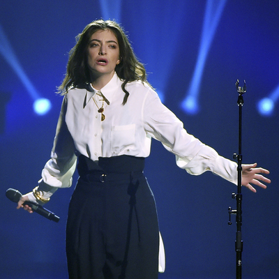 Şarkıcı Lorde'a seks kaseti tepkisi