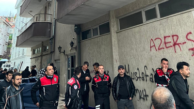 Korkunç iddia! Kocası bıçakladı, kaçarken balkondan düştü!