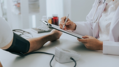 Hipertansiyon, kalp ve damar hastalıklarına yol açabilir