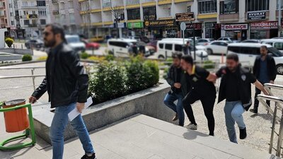 Bir kişiyi silahla yaralayan 2 kardeş tutuklandı