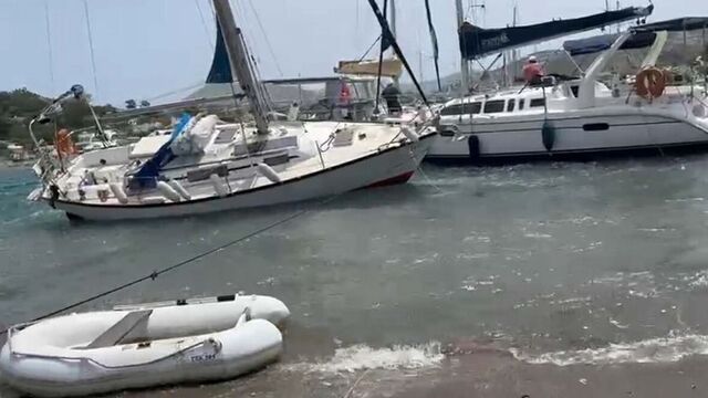 Bodrum'da fırtına: 10 tekne karaya oturdu