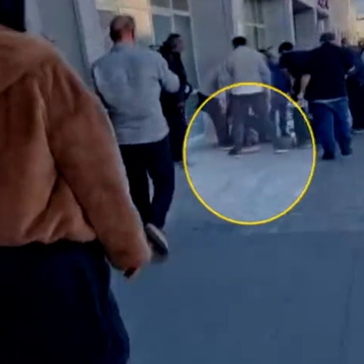 Hastane bahçesinde kanlı hesaplaşma!