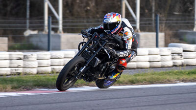 Toprak Razgatlıoğlu, Çekya'da zirvede!