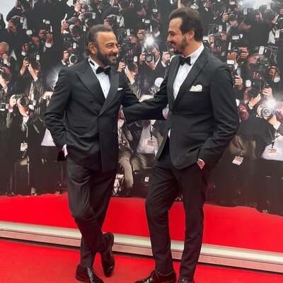 Oğluyla Cannes'a gitti