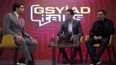 Hagi ve Popescu, Galatasaraylı taraftarlarla buluştu!