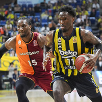Basketbol derbisinde Fenerbahçe'den büyük fark!
