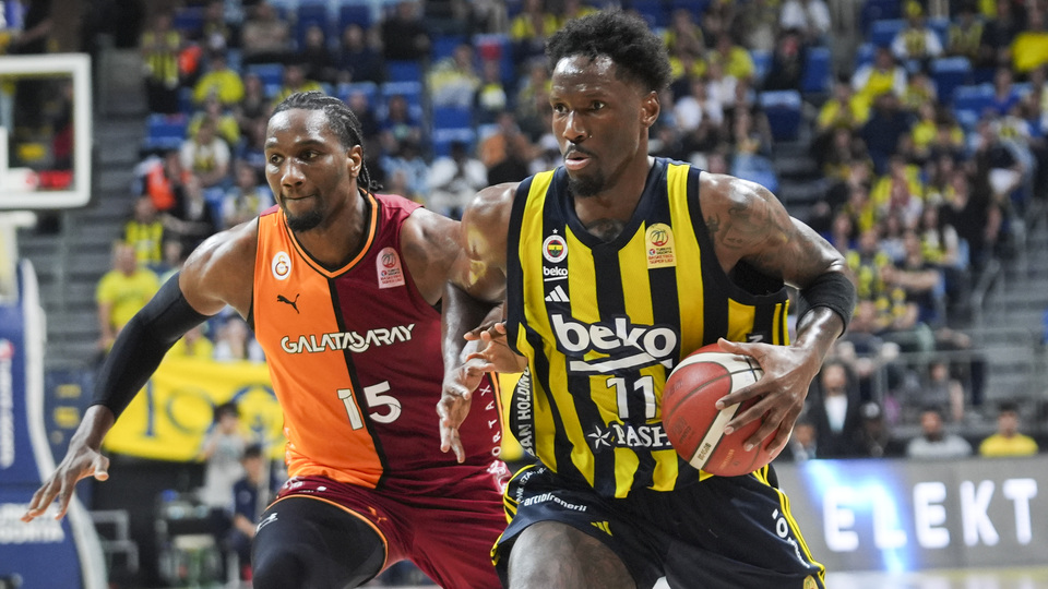 Basketbol derbisinde Fenerbahçe'den büyük fark!