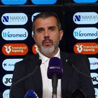 "Konuşsam dil razı değil, sussak gönül razı değil"