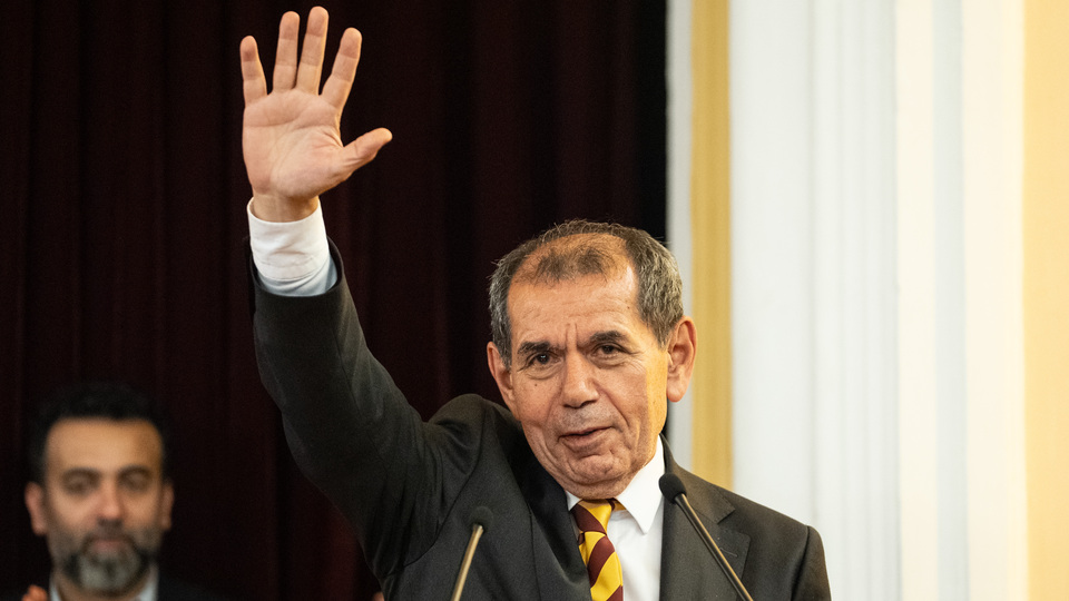 İki yıldız, tek başkan: Dursun Özbek