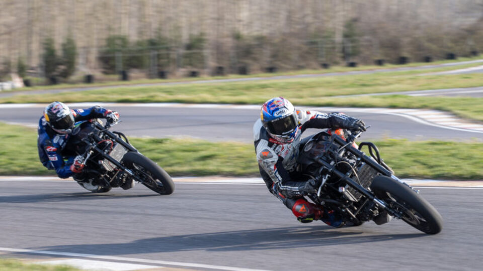 Toprak, Çekya'da superpole yarışını da kazandı!