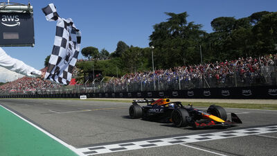 İtalya GP'sinde zafer Verstappen'in!