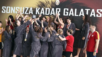 Kadınlar Sutopu'nda şampiyon Galatasaray!
