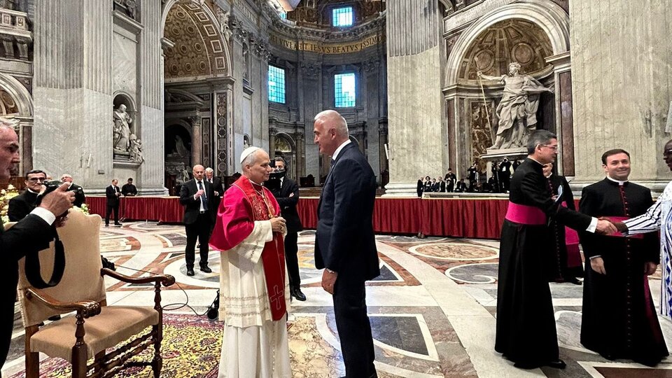 Bakan Ersoy: Papa 14. Leo'nun göreve başlama törenine Türkiye'yi temsilen katıldık