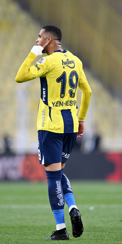 Kadıköy'de En-Nesyri'den tepki çeken hareket!