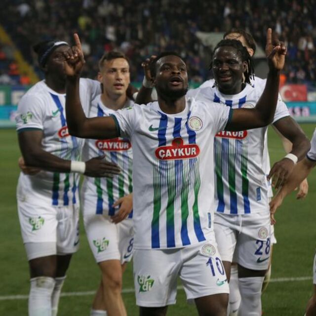9 gollü maçta kazanan Rizespor!