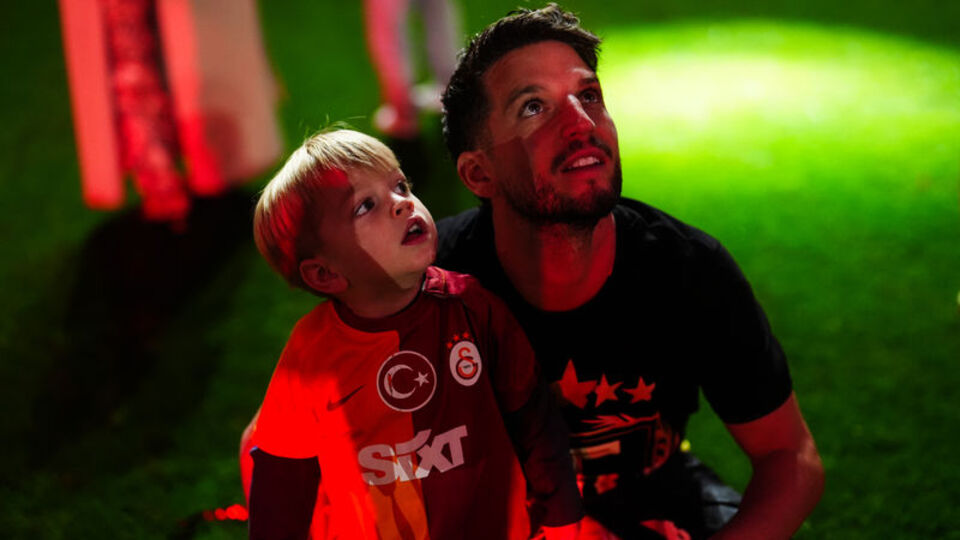 Mertens'in oğlu Ciro'nun eğlenceli anları