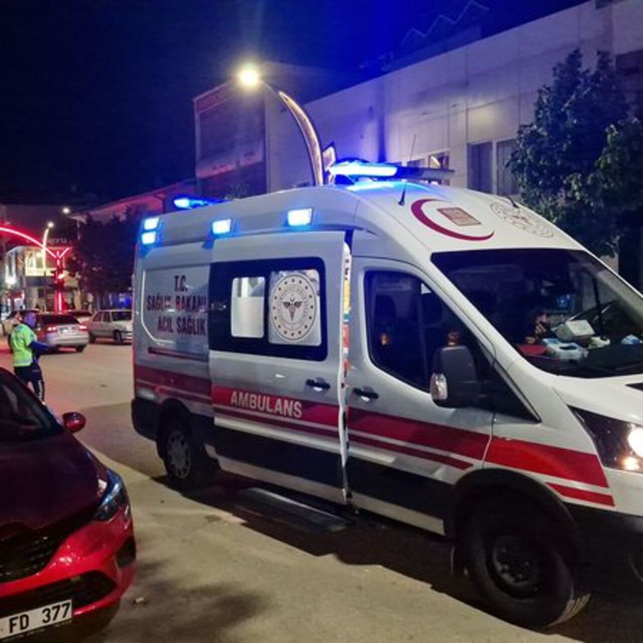 Mantardan zehirlenen 3 çocuk tedavi altında