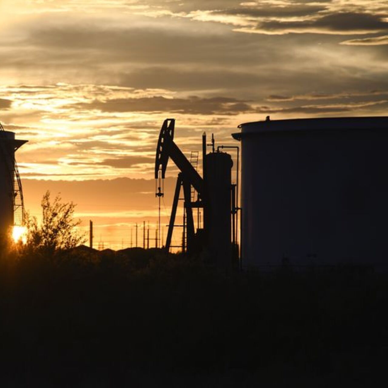 Brent petrolün varili 65,04 dolardan işlem görüyor
