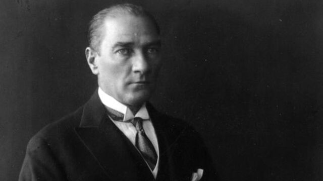 Atatürk'ün bilinmeyen görüntüleri