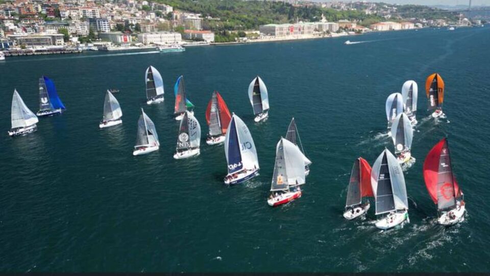 Cumhurbaşkanlığı Yat Yarışları'nda renkli görüntüler