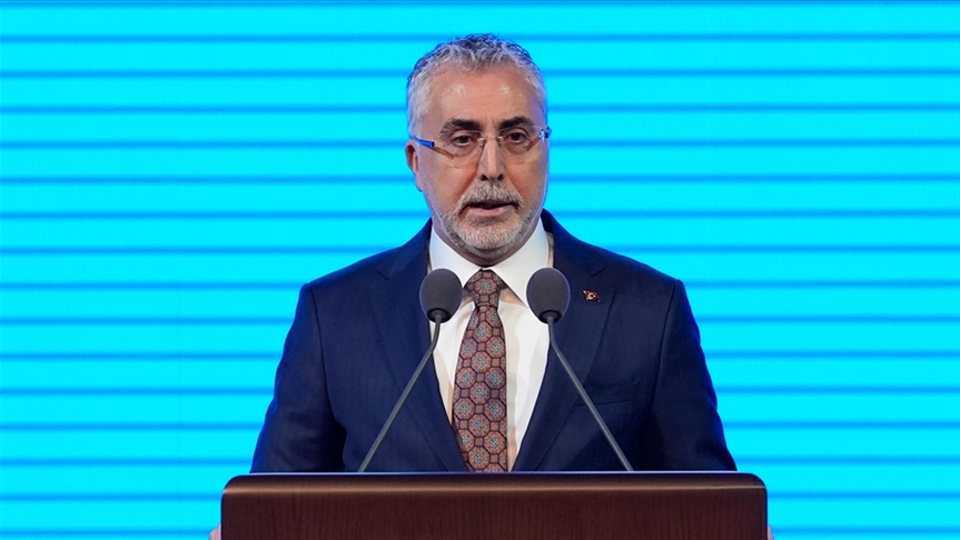 Bakan Işıkhan, 14 ülkeden işçi sendikalarının temsilcileriyle buluştu