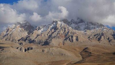 Zirve tırmanışında ceset buldular