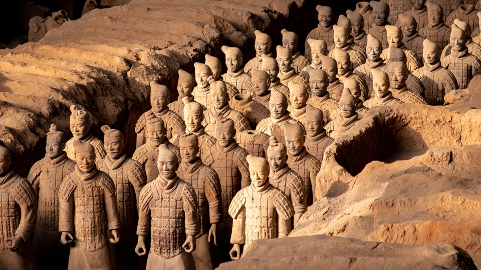 Terracotta askerlerinin hepsi neden farklı yüz ifadesine sahip?