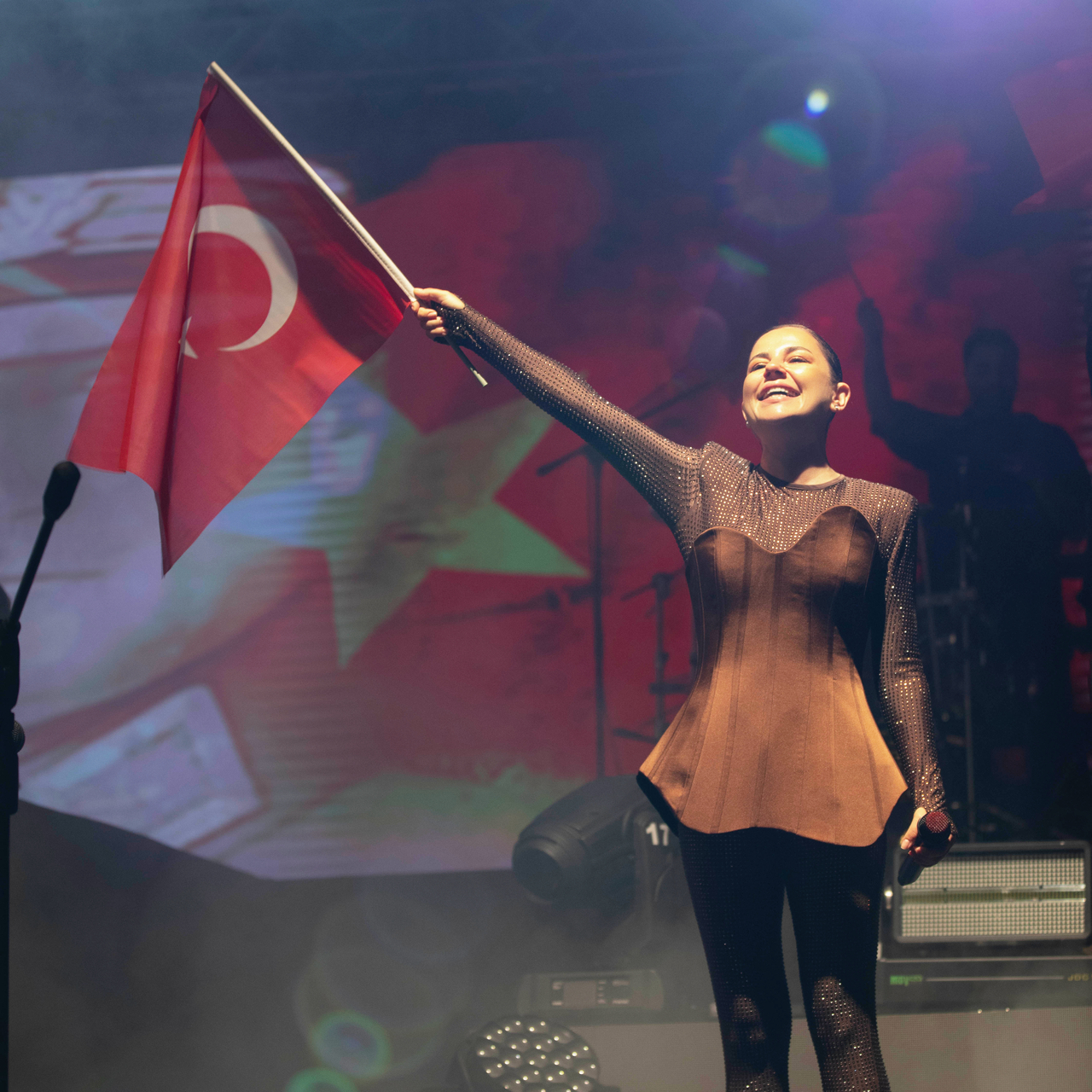 19 Mayıs'ı sahnede kutladılar