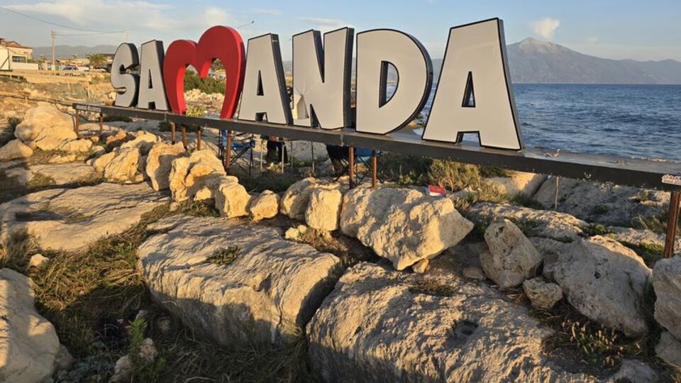 Kırılan kalbin ardından "ğ" harfi çalındı