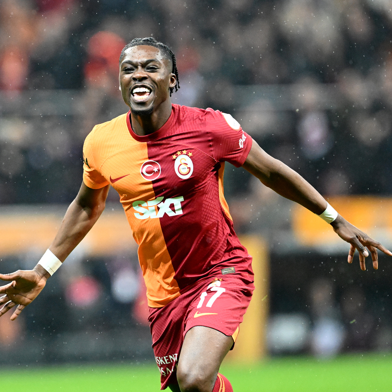 Derrick Köhn'ün talipleri artıyor!
