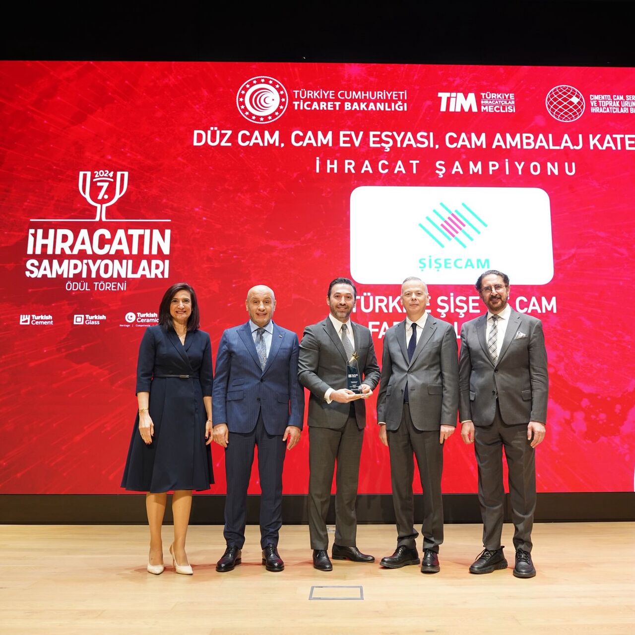 Şişecam 3 kategoride ihracat şampiyonu