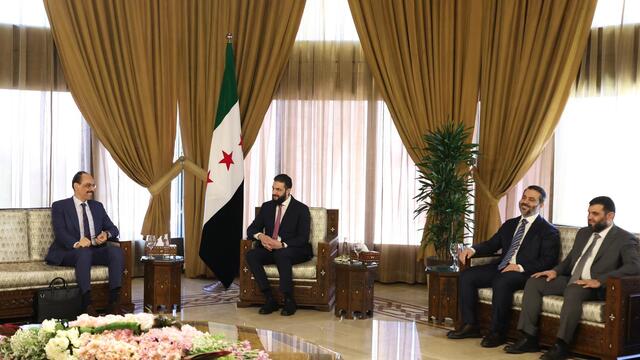 MİT Başkanı Kalın Suriye'de Şara ile görüştü