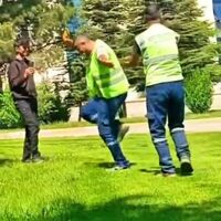 Temizlik görevlileri gülümsetti