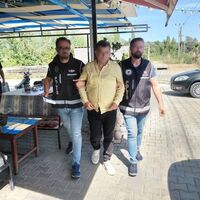 Borsada manipülasyon soruşturmasının 6 şüphelisi yurtdışına kaçmaya çalışırken yakalandı