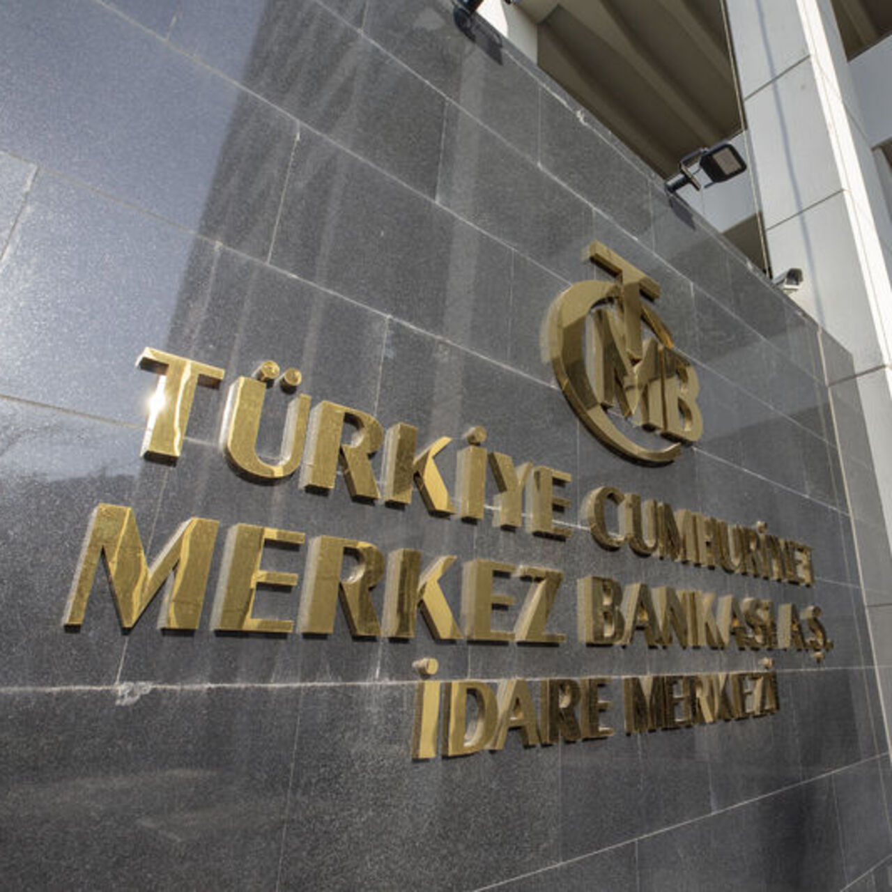 Yurt içinde gözler TCMB'nin Enflasyon Raporu'na çevrildi
