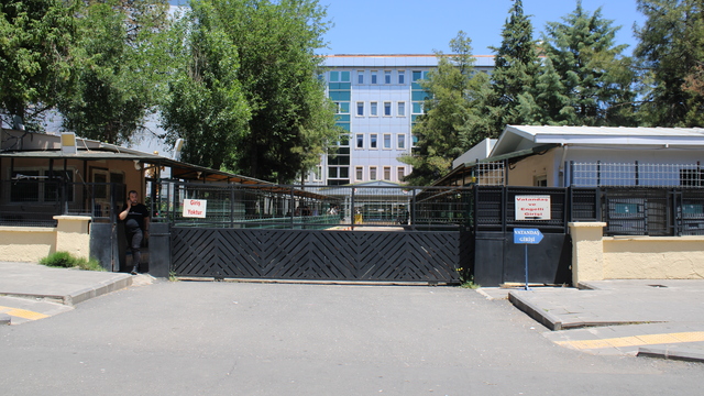 Karısını darp ettiği evde ev hapsi!