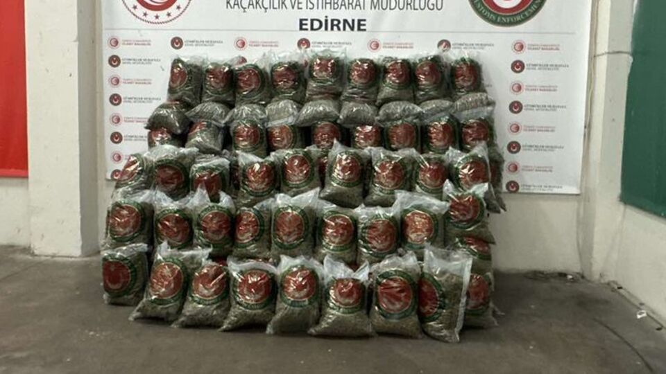 Kapıkule'de 382 kilogram esrar ele geçirildi